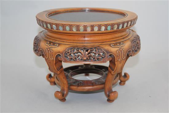 A Japanese boxwood and rosewood stand, Meiji period, 17.3cm
